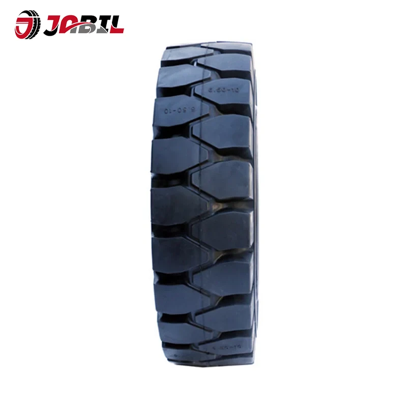 솔리드 타이어가 산업용 장비의 가동 중지 시간을 줄이는 이유는 무엇입니까?